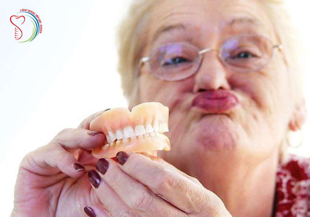 Aging teeth in elderly people